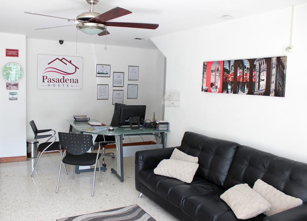 Pasadena Hostel กาลี ภายนอก รูปภาพ