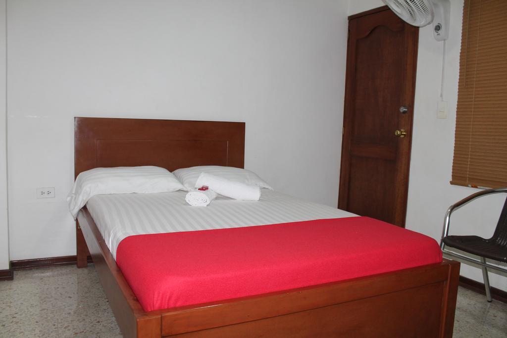 Pasadena Hostel กาลี ภายนอก รูปภาพ