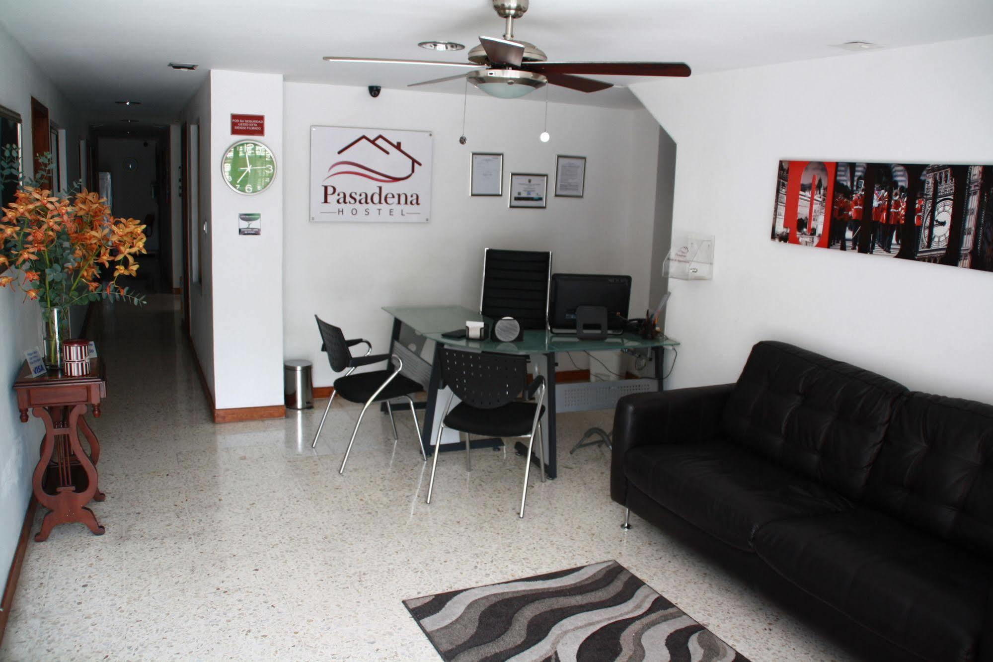 Pasadena Hostel กาลี ภายนอก รูปภาพ